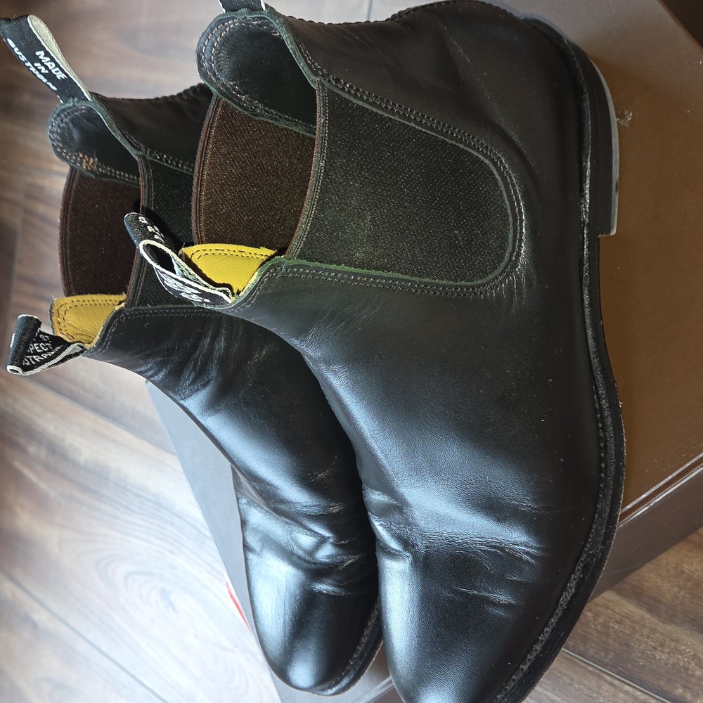 R.M. Williams Adelaide Boot In Black/Yearling